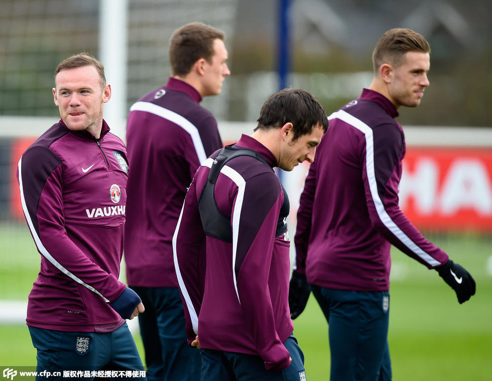 欧洲杯预选赛规程调整，球员备战认真！