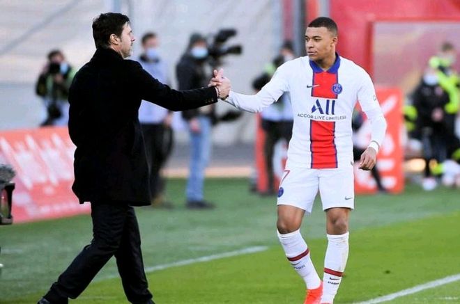 包含秘鲁豪门力挽狂澜，晋级欧冠四强的词条