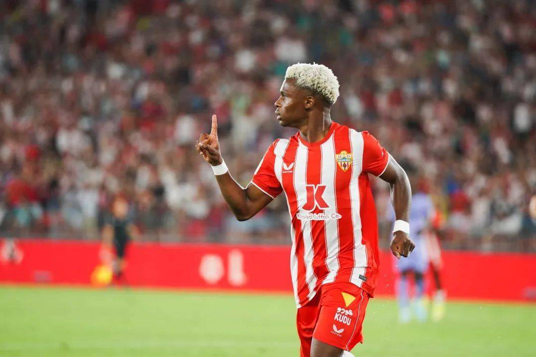 包含阿尔梅里亚新援状态火爆，成为球队秘密武器的词条