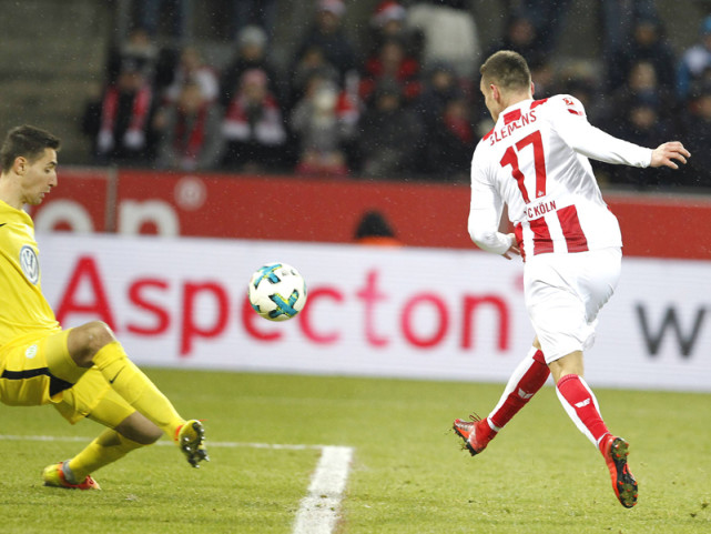 包含科隆球员举行慈善活动，传球技巧大比拼的词条