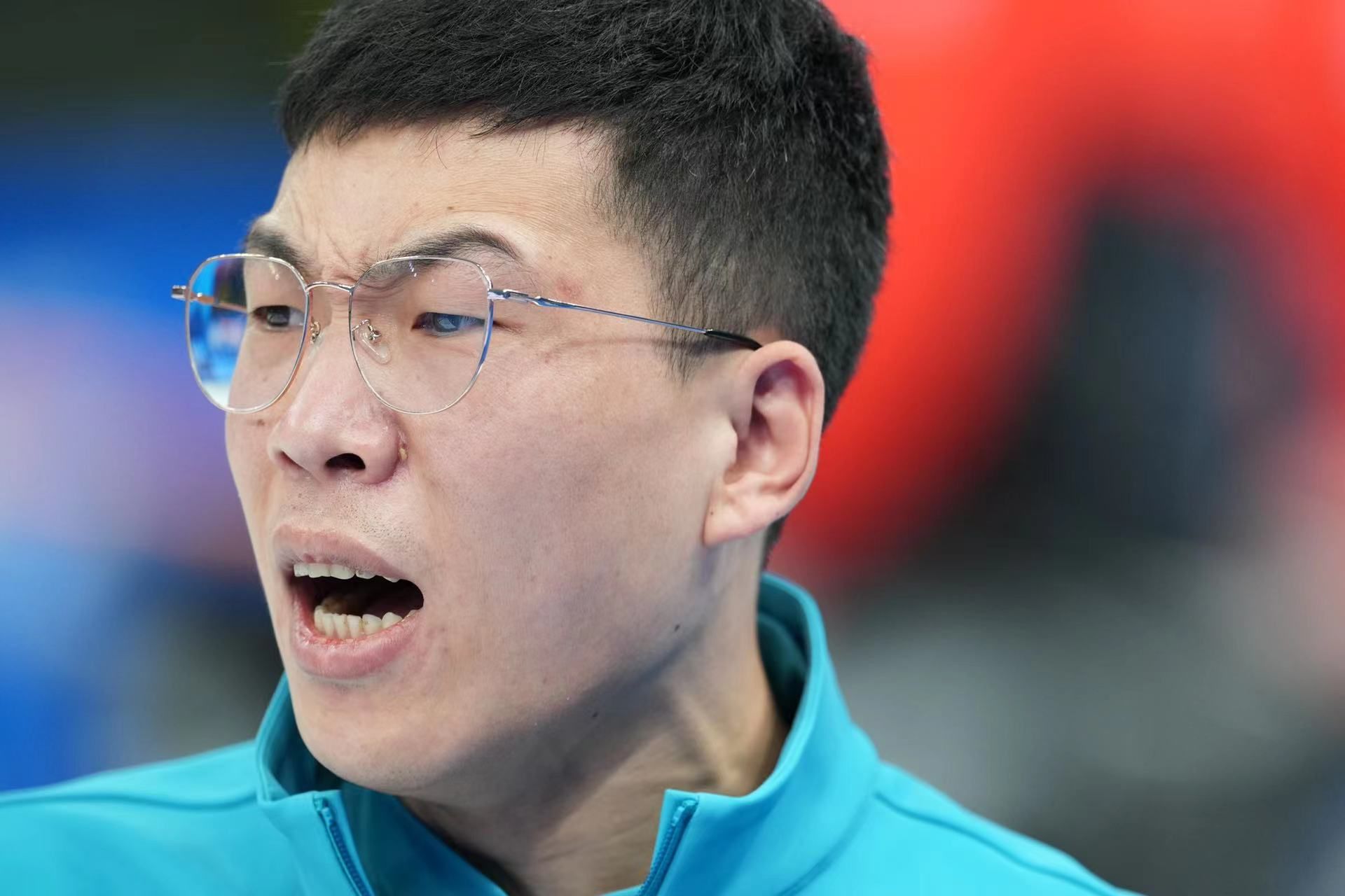 瑞士队斩获关键胜利，晋级前景看好