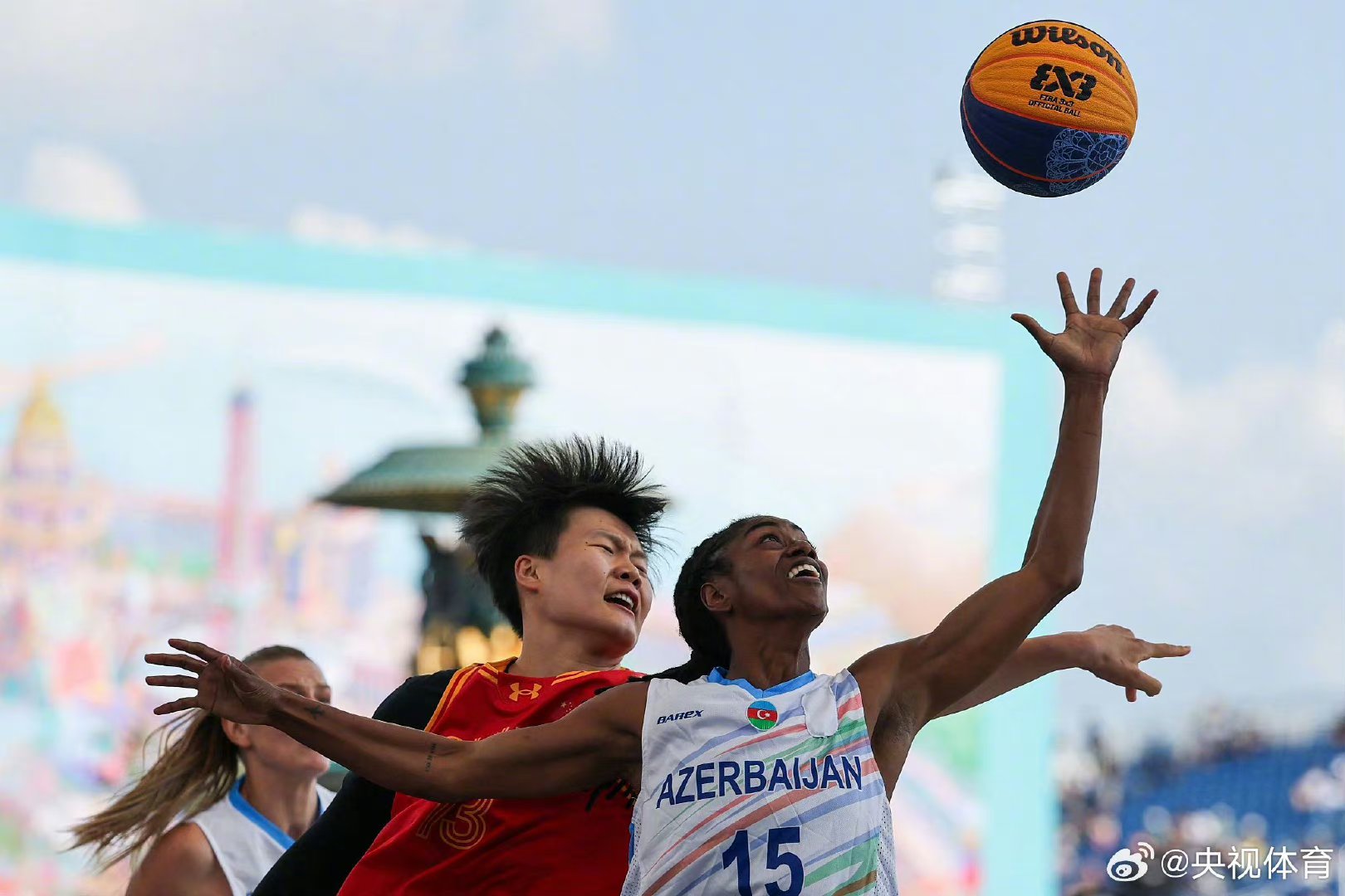 LOL英雄联盟赛事指南-包含NBA球星集结迪拜进行冬训备战新赛季的词条