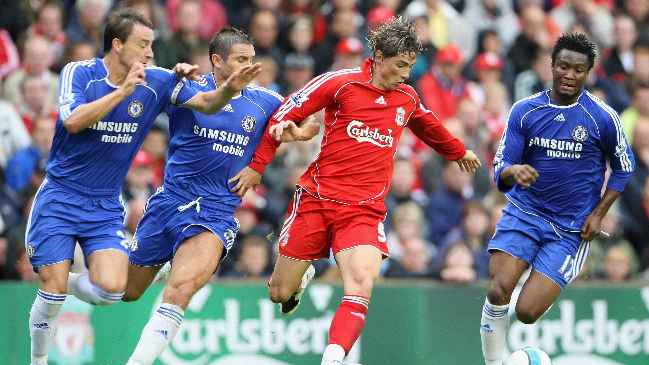 锡安关键时刻挺身而出，尼克斯轻取北京队展现实力差距