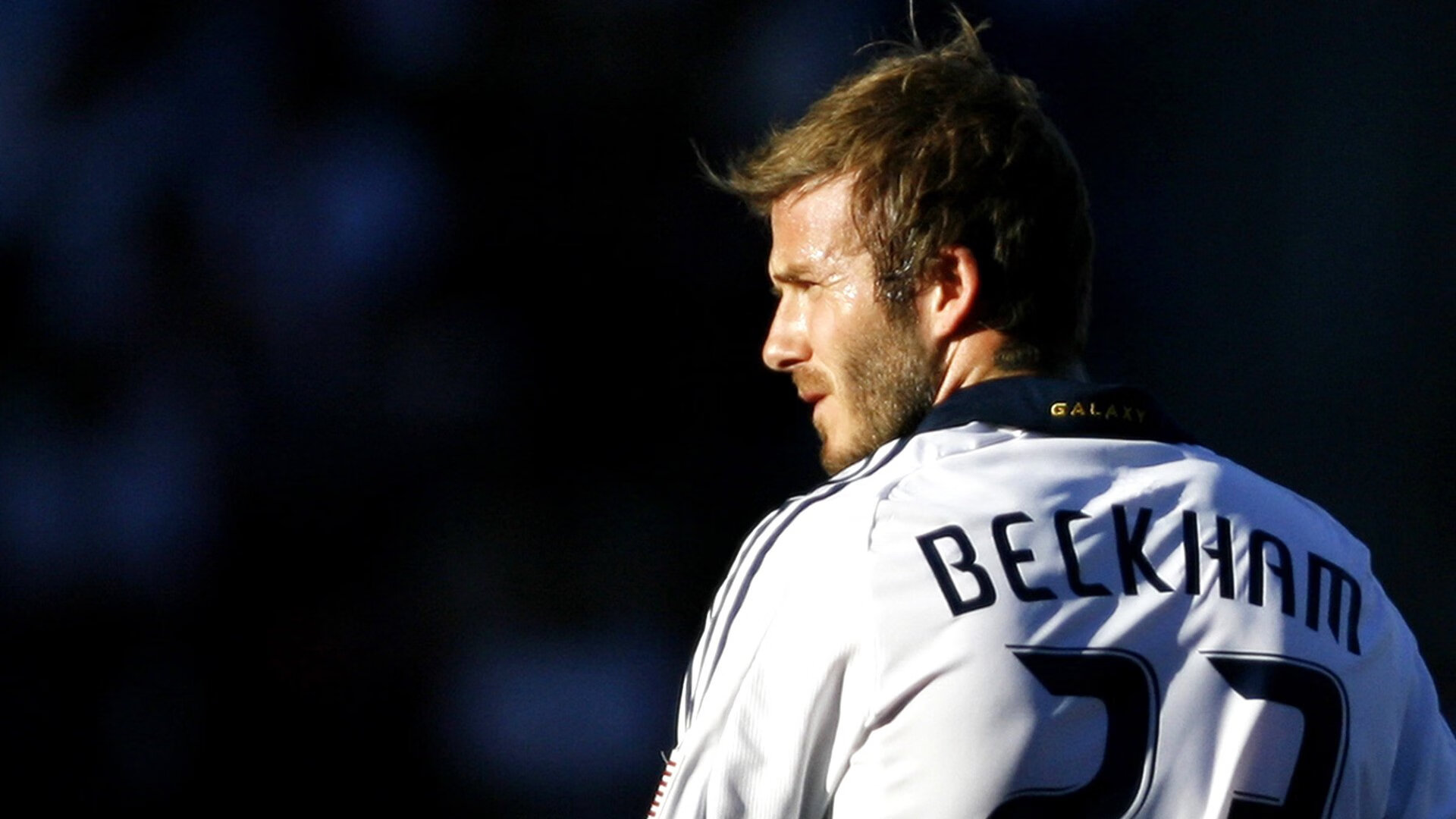 黄鸭组合展翅，法国队完胜泰国队背后的战术革命